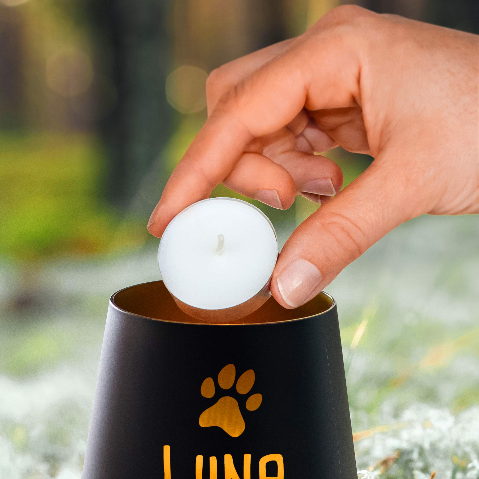 Personalisiertes Windlicht zur Trauer Hund - Schwarz Gold
